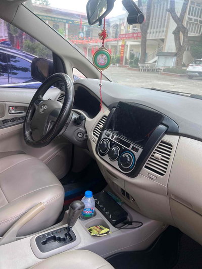 Toyota Innova 2014 - 320000 km