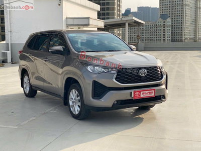 Xe Toyota Innova Cross 2.0 CVT 2024