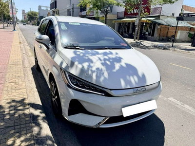 BYD M6 Trắng 56000 km