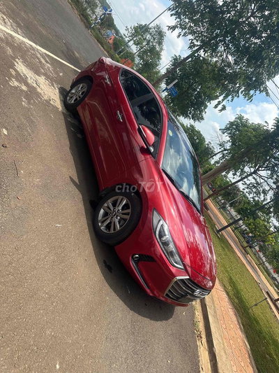 Hyundai Elantra 2019
