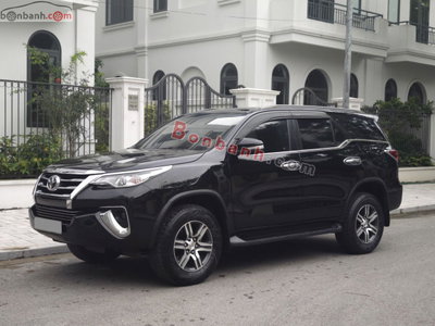 Xe Toyota Fortuner 2.7V 4x2 AT 2017