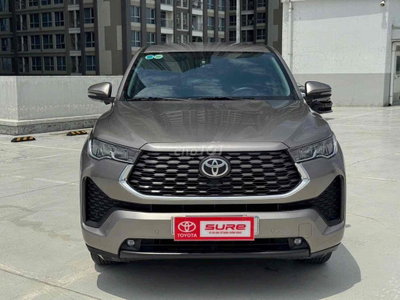 Toyota Innova Cross V 55.000 km Nâu