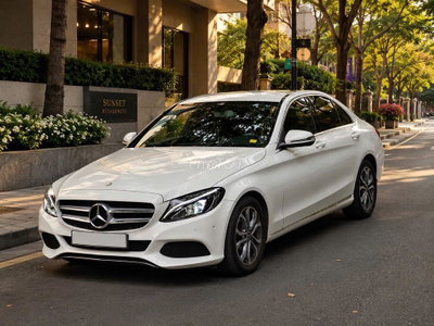 Mercedes C200 2017 Trắng 100000 km