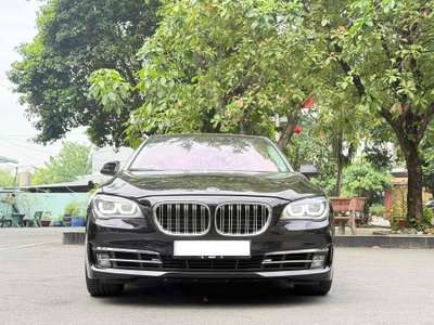 BMW 760Li 2012