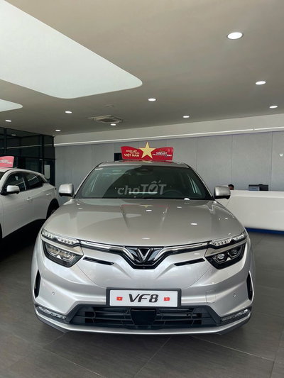 VF8 Sẵn Xe – Ưu Đãi Tốt, Giao Nhanh