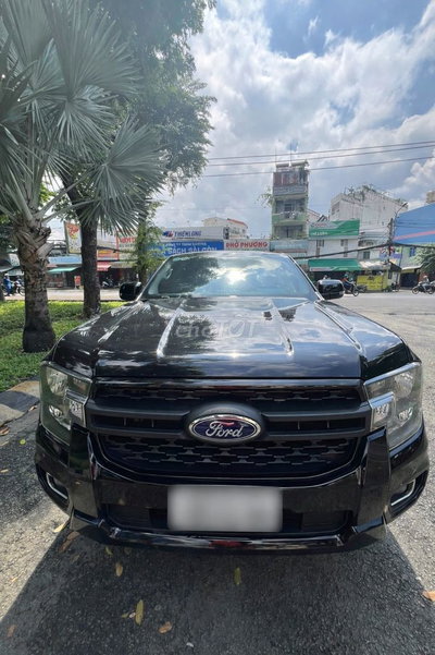Ford Ranger XLS AT 2023 32.000 km Đen