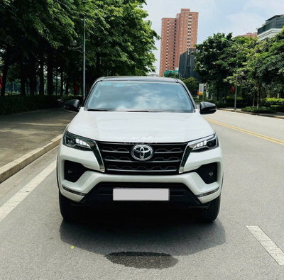 Toyota Fortuner 2025 35000 km Trắng
