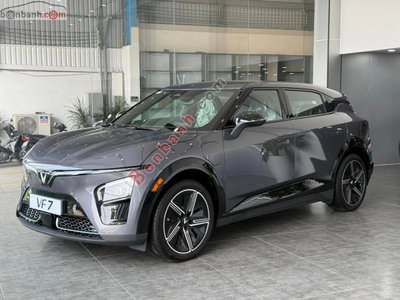 Xe VinFast VF7 Plus AWD 2026