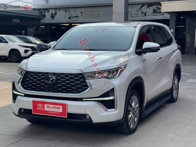 Xe Toyota Innova Cross HEV 2.0 CVT 2024