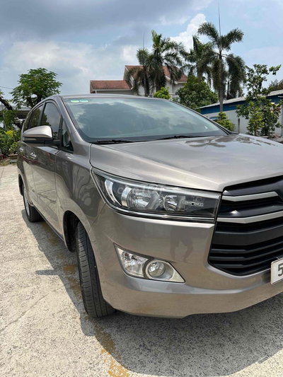 nhà can bán Innova 2019 Số sàn lướt