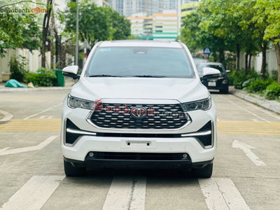Xe Toyota Innova Cross HEV 2.0 CVT 2023