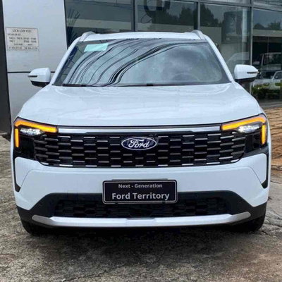 2026 Ford Territory Titanium Trắng hot chỉ 250tr0