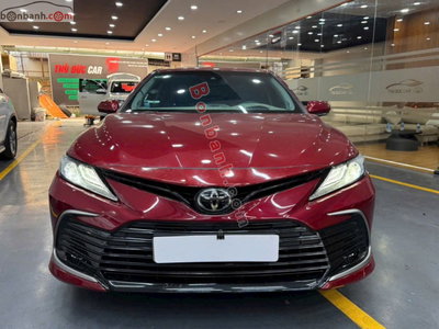 Xe Toyota Camry 2.0Q 2022