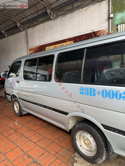 Xe Toyota Hiace 2.0 2001