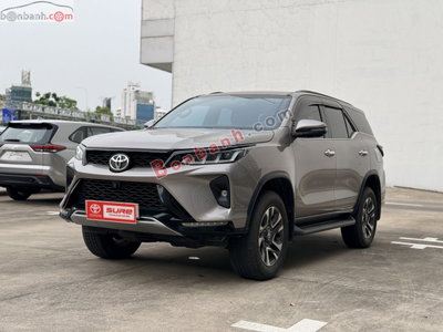 Xe Toyota Fortuner Legender 2.4L 4x2 AT 2022
