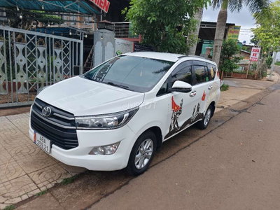 Toyota Innova Trắng 110.000 km