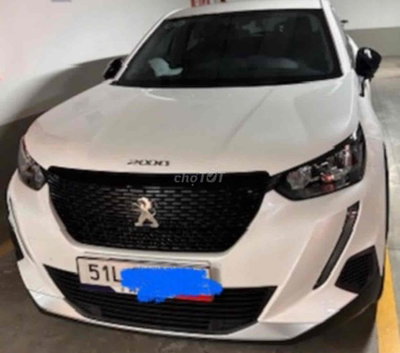 Peugeot 2008 2024 Active 8.900 km Trắng