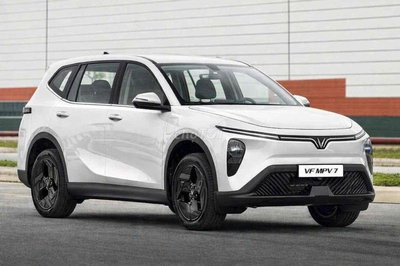VinFast MPV7 ưu đãi tháng 5