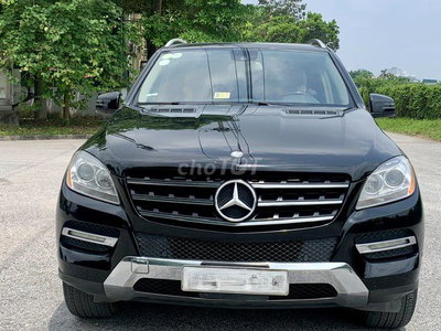 Mercedes-Benz ML350 Đen