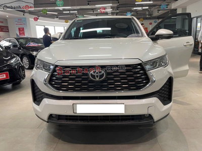 Xe Toyota Innova Cross 2.0 CVT 2024