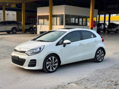 Kia Rio AT Hatchback 2015 Trắng 28.000km