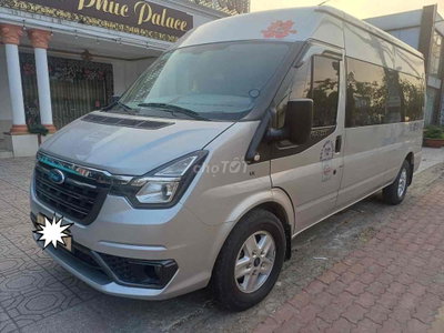 Cần bán xe Ford Transit 2022 16 chỗ