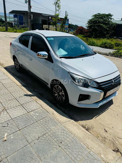 Mitsubishi Attrage 2021 Trắng