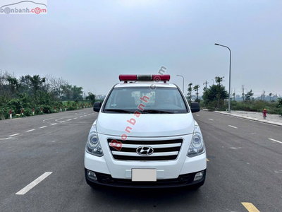 Xe Hyundai Grand Starex Cứu Thương 2.5 MT 2017
