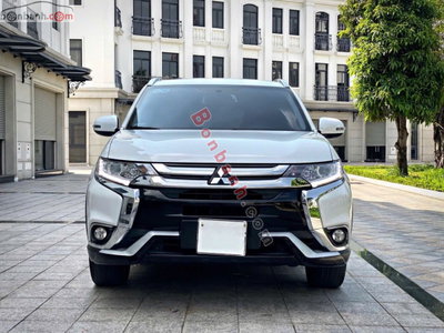 Xe Mitsubishi Outlander 2.0 CVT 2019