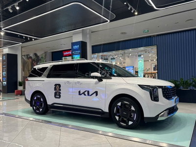Kia Carnival 7S 2026 2.2D Signature Trắng
