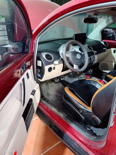 Volkswagen Beetle Đỏ