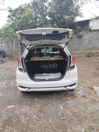 Honda Jazz Trắng