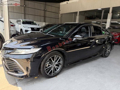 Xe Toyota Camry 2.0Q 2022