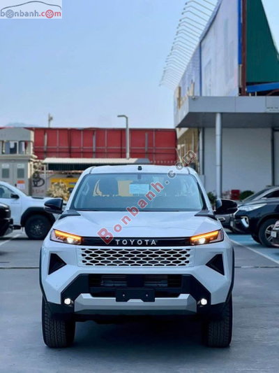 Xe Toyota Hilux Pro 2.8L 4x2 AT 2026