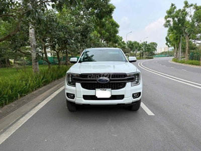 Ford Ranger XLS Trắng 2023 AT 2 cầu