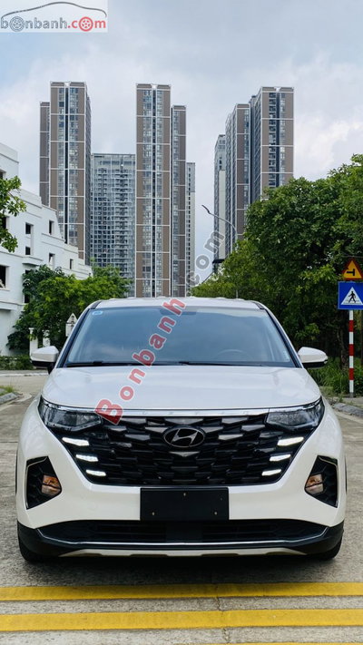 Xe Hyundai Custin Tiêu Chuẩn 1.5T 2023