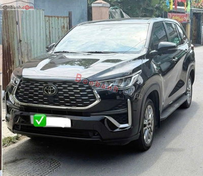 Xe Toyota Innova Cross HEV 2.0 CVT 2024