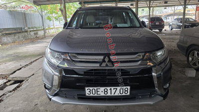 Xe Mitsubishi Outlander 2.0 STD 2017