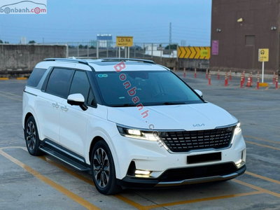 Xe Kia Carnival Signature 2.2D 2024