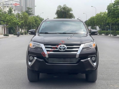 Xe Toyota Fortuner 2.7V 4x2 AT 2017
