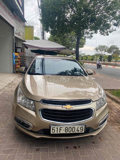 Chevrolet Cruze Vàng cát
