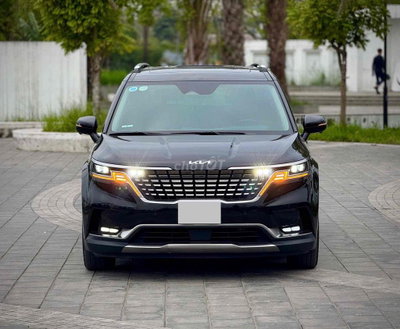 KIA CARNIVAL SIGNATURE FULL DẦU T12/23 SIÊU MỚI