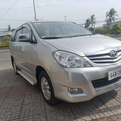 Innova G 2008 . 8chổ . xe zin đẹp máy số êm