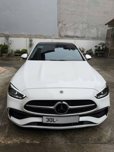 Mercedes-Benz C300 AMG V1 2023 Trắng