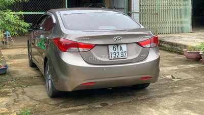 Hyundai Elantra 2013 1.8 AT - 142000 km