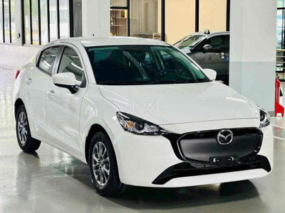 Mazda 2 AT Trắng