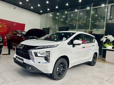 Mitsubishi Xpander AT Eco Trắng