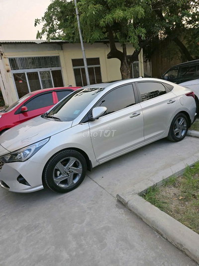 Hyundai Accent 2022 Bạc 18000 km