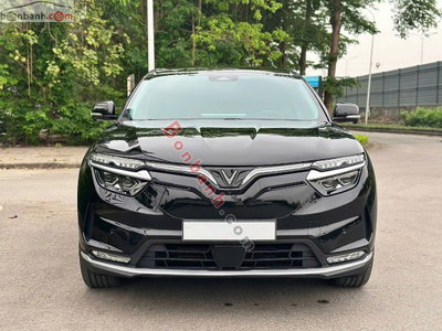 Xe VinFast VF8 Eco AWD 2023