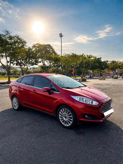 Ford Fiesta 2015 Titanium Đỏ